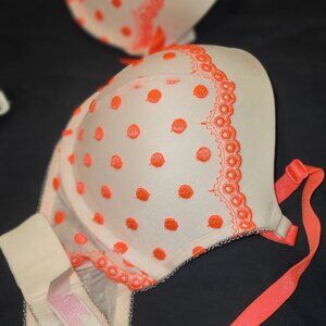 Victoria's Secret bra